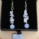 Boucles d'Oreilles Calcédoine Bleue